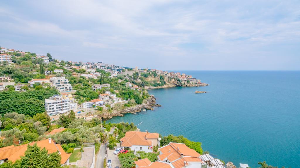 Teuta Apartments Улцинь Екстер'єр фото