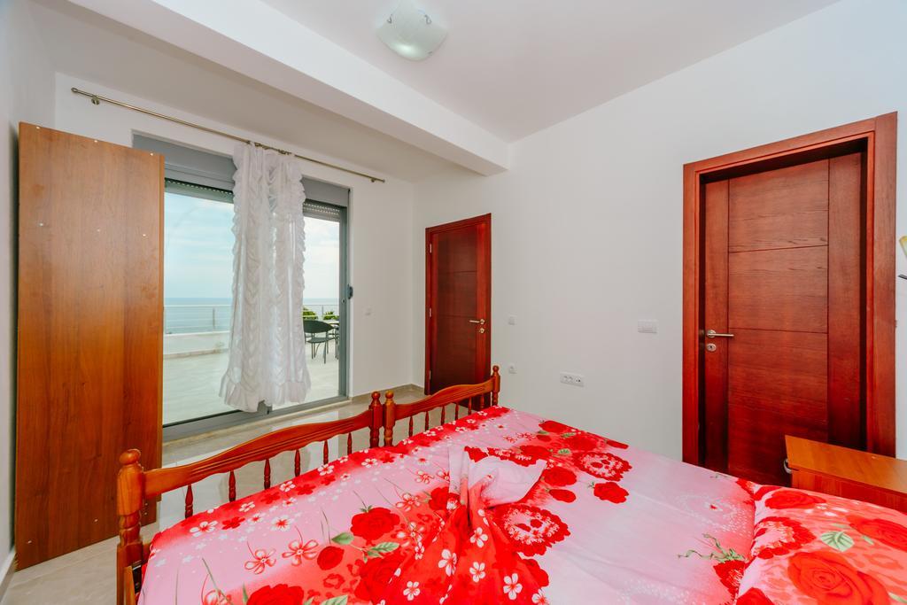 Teuta Apartments Улцинь Екстер'єр фото
