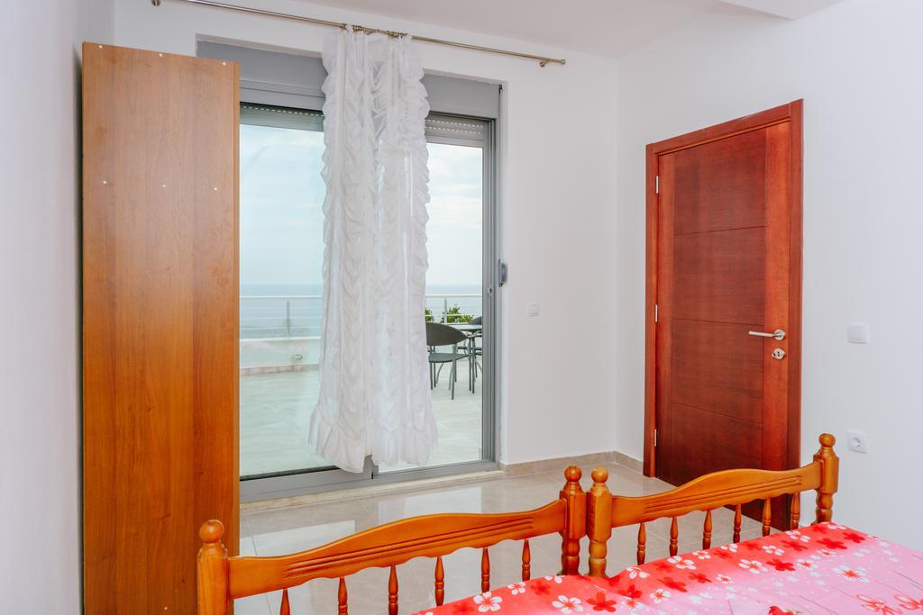 Teuta Apartments Улцинь Екстер'єр фото