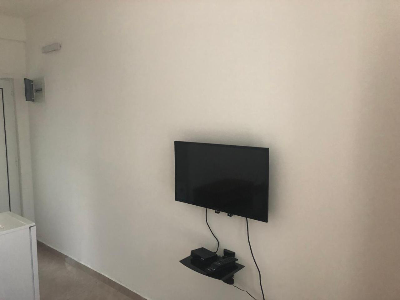 Teuta Apartments Улцинь Екстер'єр фото